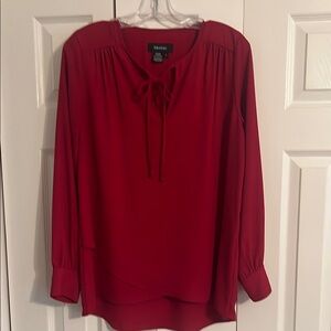 Karen Kane red top with tie detail. Size S